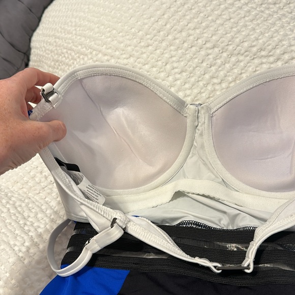 Kenneth Cole one piece swimsuit in blue, black, and white - Picture 4 of 8